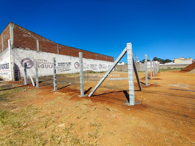 LOTE À VENDA NO SETOR LAGO DOS BURITIS | 300M² NA AV. FERNANDO COSTA